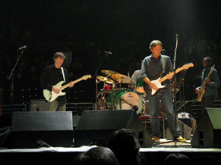 Eric Clapton And Steve Winwood Announce 14 City U.S. Tour - It Kicks ...