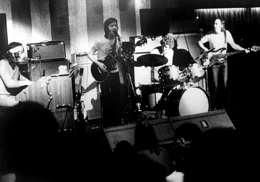 1970s Eric Clapton Photo Gallery - Where's Eric!