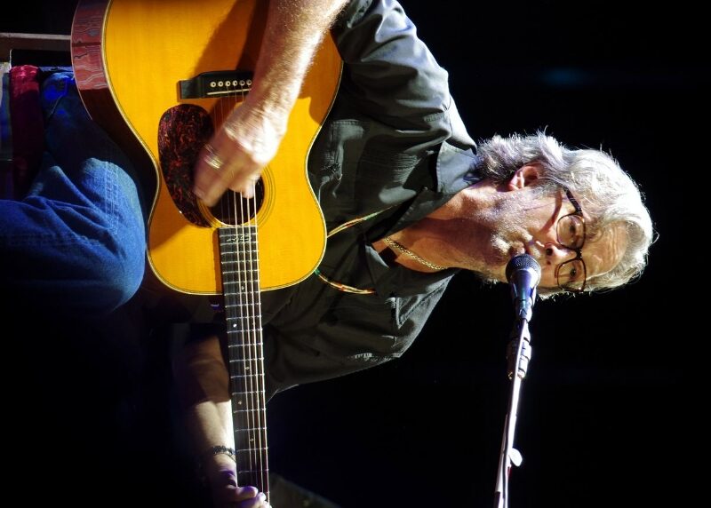 Eric Clapton - Royal Albert Hall - 17 May 2011 (Photo: Shinichiro Yoshino)