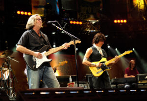 Eric Clapton & Jeff Beck (Courtesy: PBS / Kevin Mazur 2010)